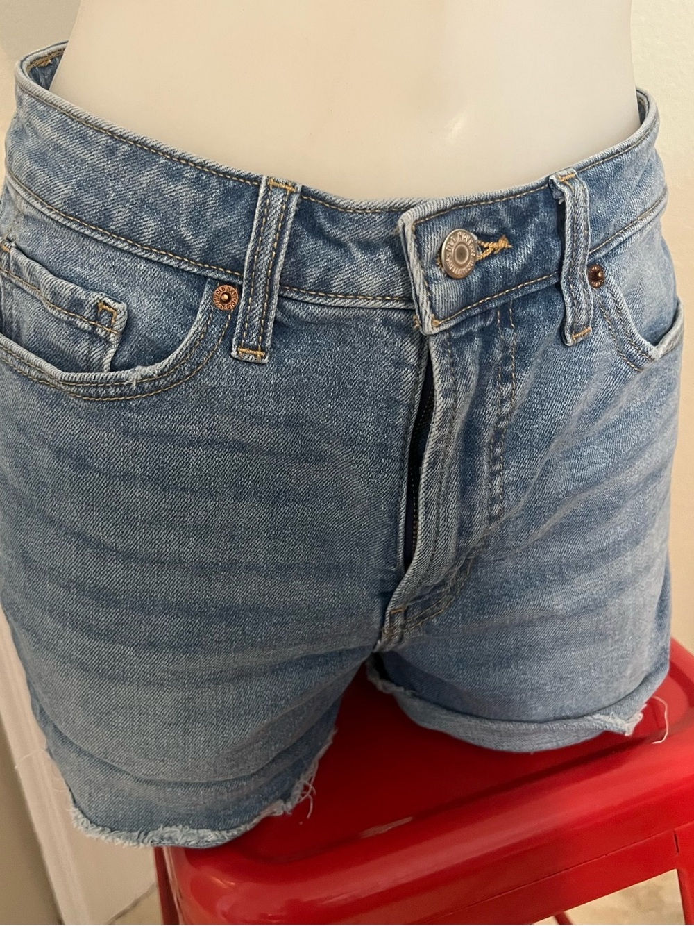Old Navy Light Blue Denim Women’s Shorts